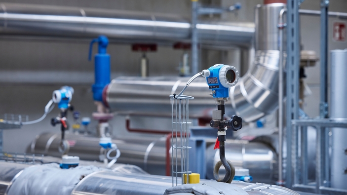 Instruments dans la chaufferie pour la mesure de la pression et de la température