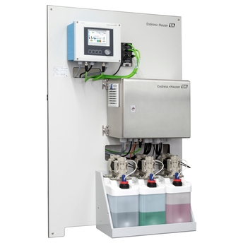 Le Liquiline Control CDC90 est un système de nettoyage et d'étalonnage automatique pour les capteurs de pH et de redox.