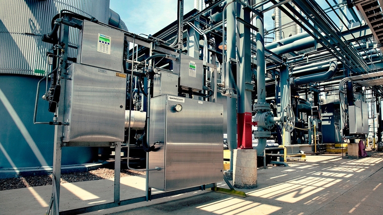 Analyseur de gaz TDLAS installé à l'extérieur de l'usine