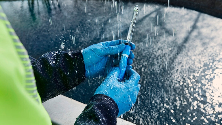 Sûr : les capteurs Memosens sont entièrement résistants à l'humidité, à la corrosion et aux ponts de sel .