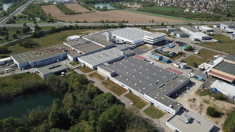 Usine de production de débitmètres d'Endress+Hauser à Cernay, France.