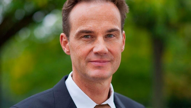 Le Dr Thomas Buer succède au Dr Manfred Jagiella au poste de managing director